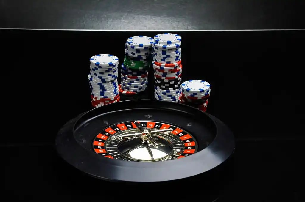 Menu varian Live Draw perang777 menampilkan pilihan 4D, 3D, 2D, Colok, dan Kombinasi dengan deskripsi masing-masing